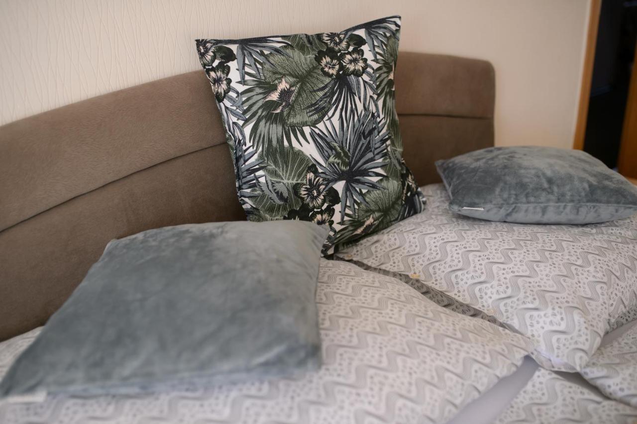 Lujzi apartman Eger Buitenkant foto